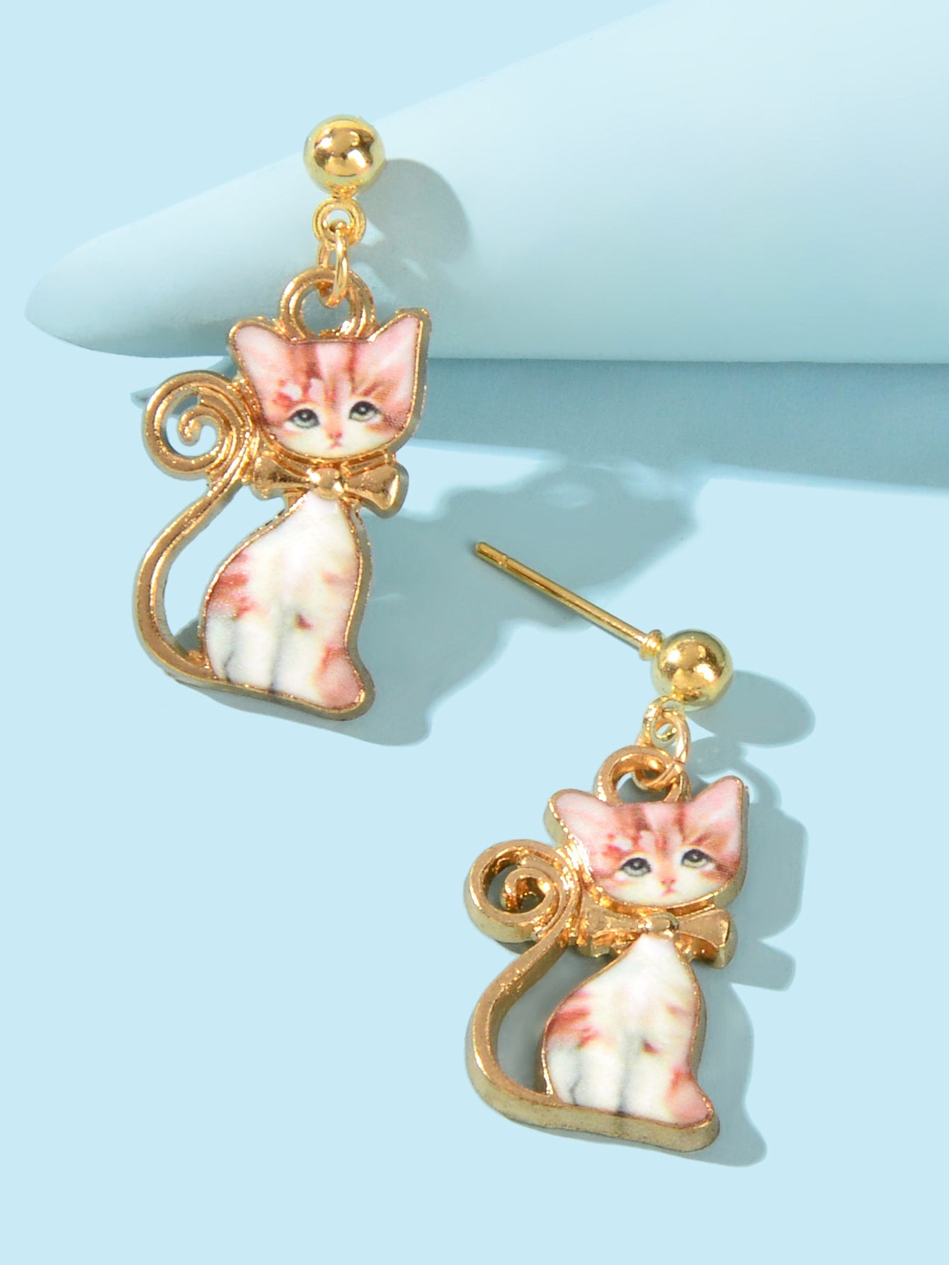 Pink Drop Dangling Cat Earrings